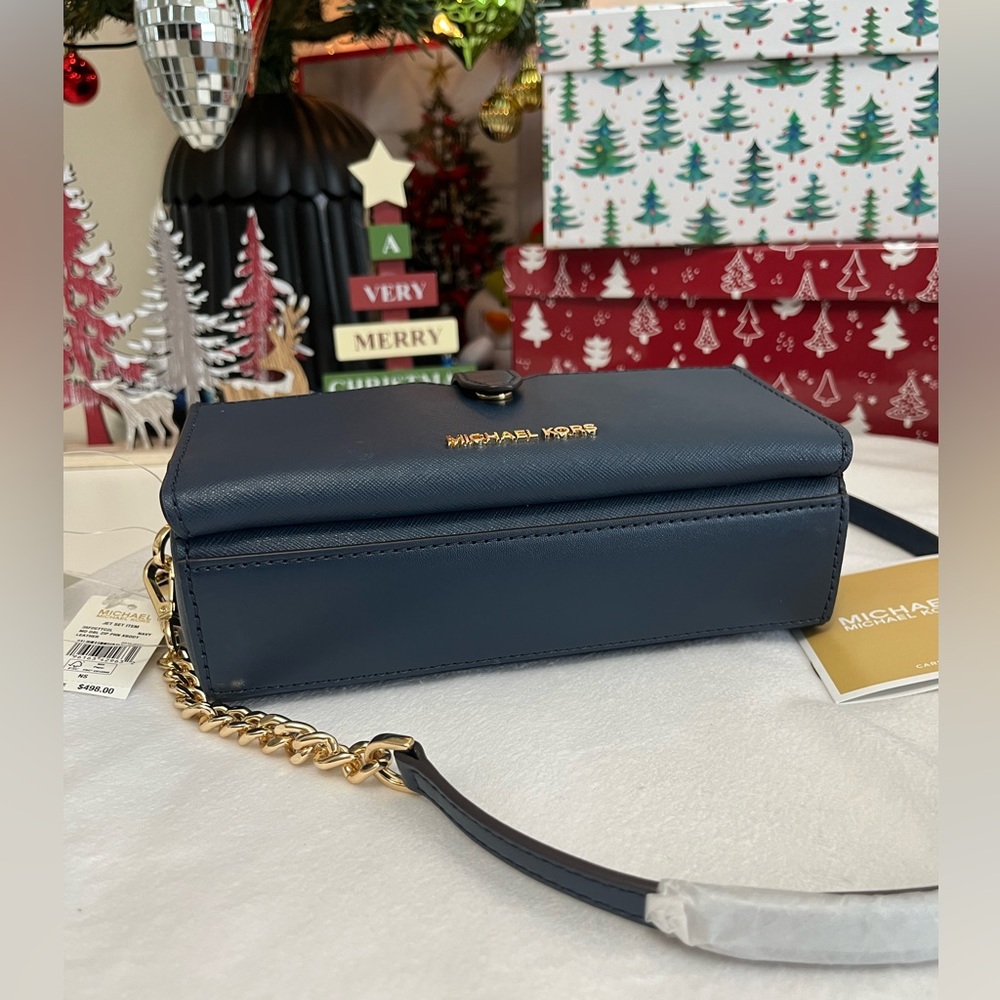 ‼️SOLD ‼️Mk Crossbody - Picture 4 of 10